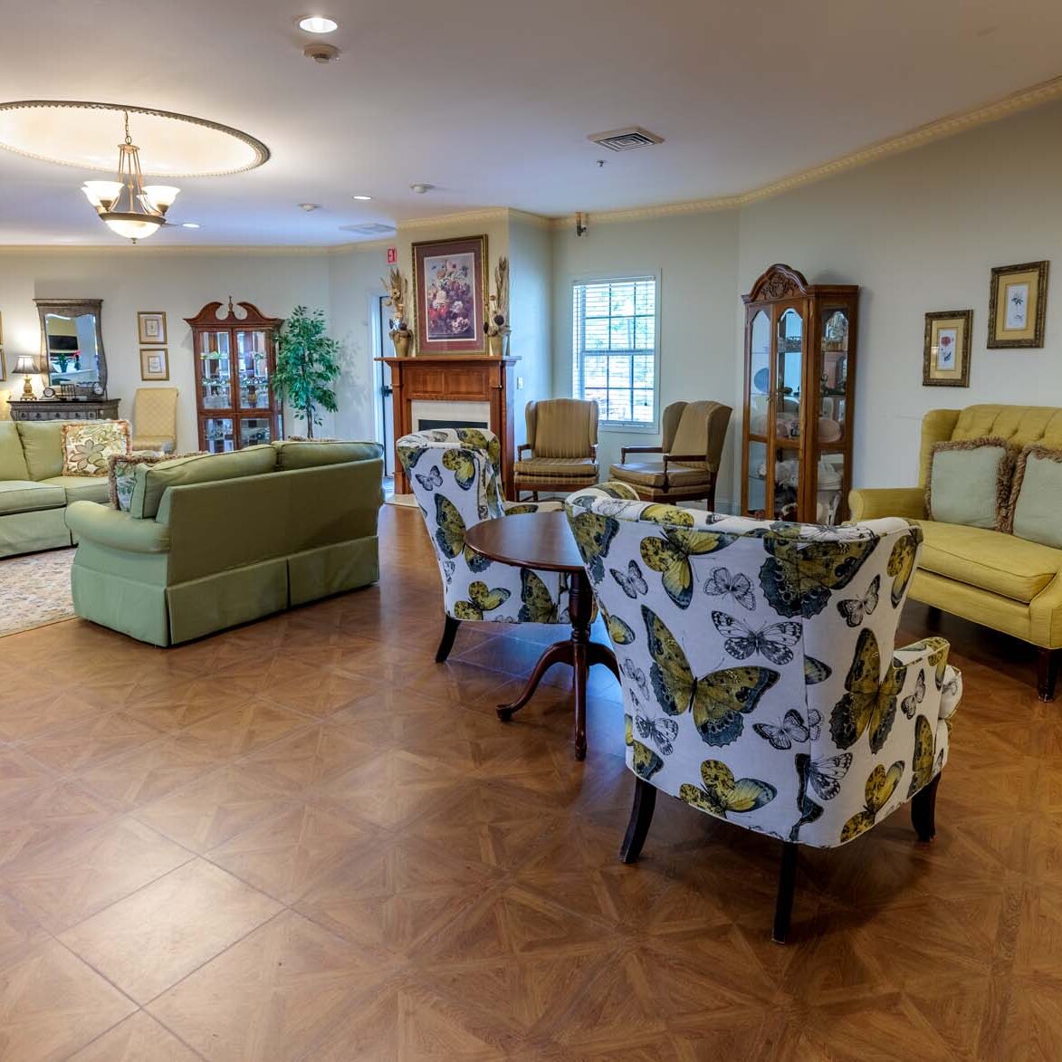 GABLES_living_room